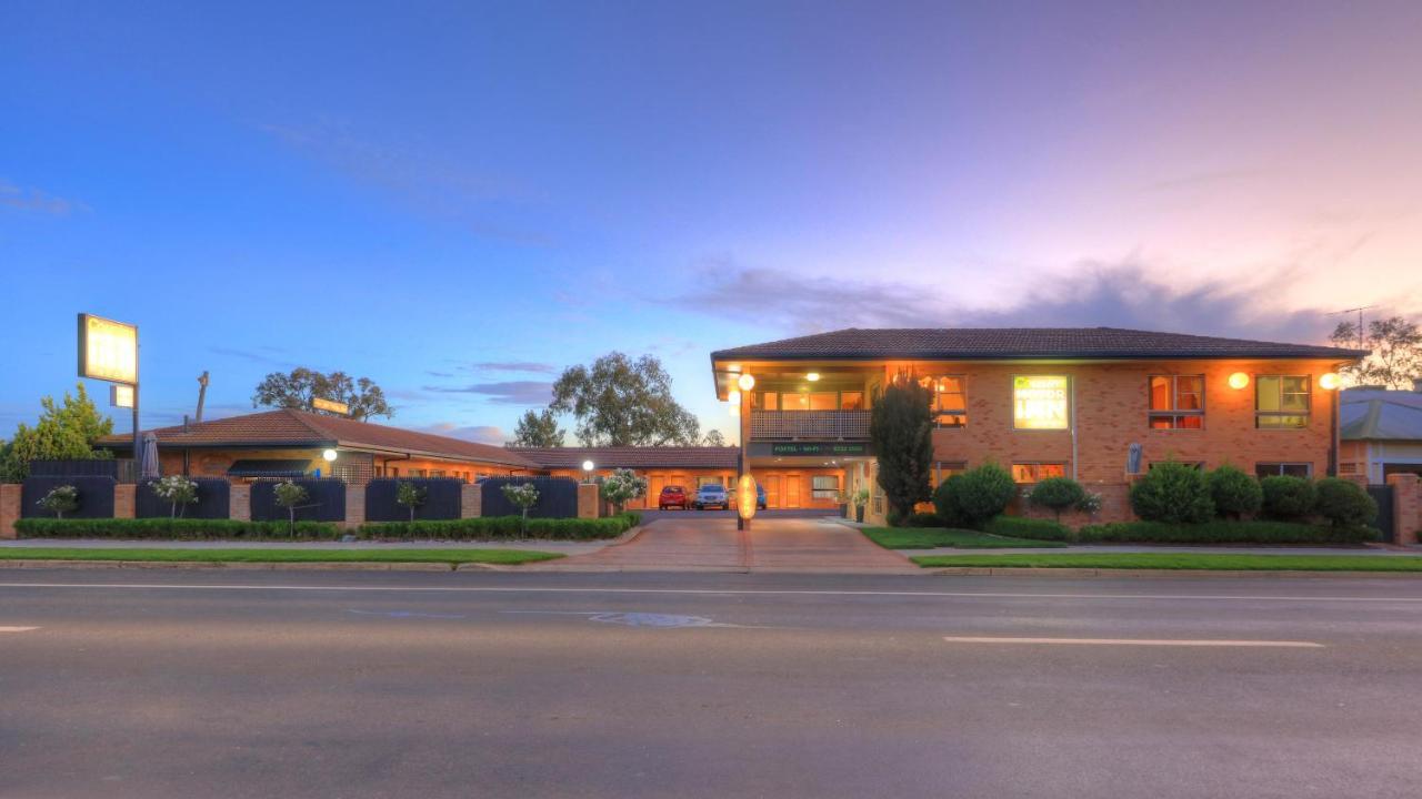 Cousins Motor Inn Inverell Exterior photo