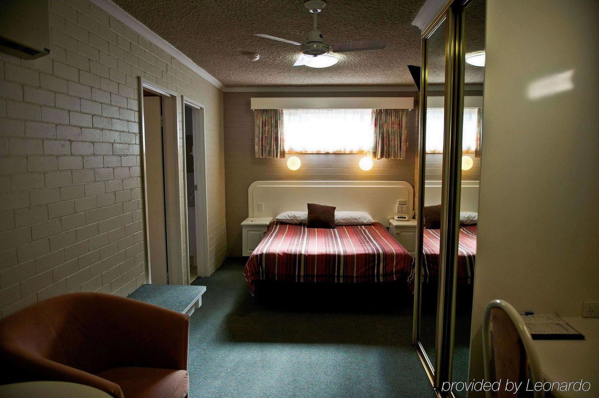 Cousins Motor Inn Inverell Exterior photo